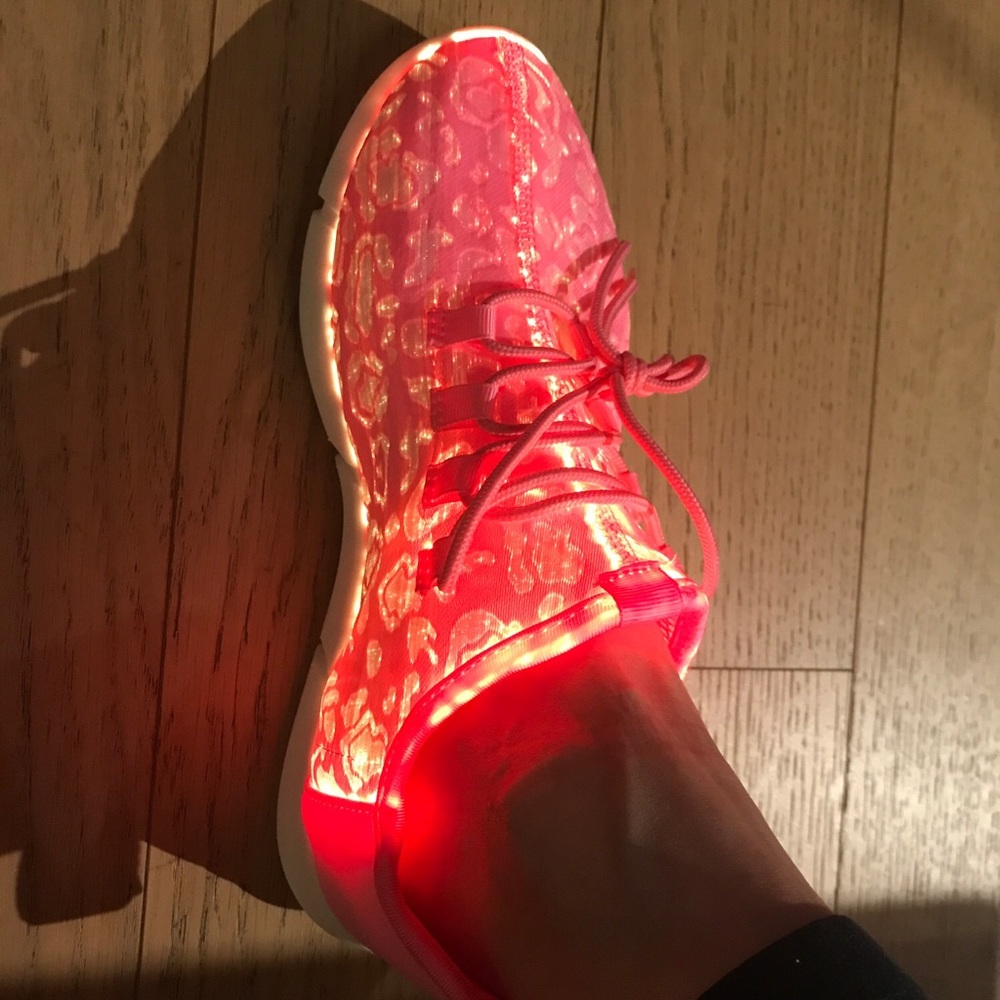 Super Glow Sneakers Led Light Shoes  - NWOT Size 38